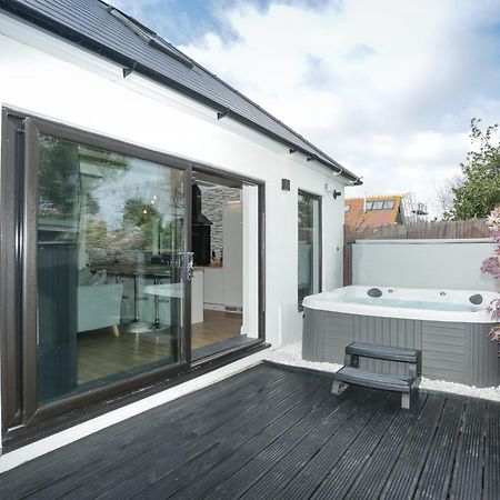 The Broadway Beach House With Hot Tub Herne Bay Zewnętrze zdjęcie