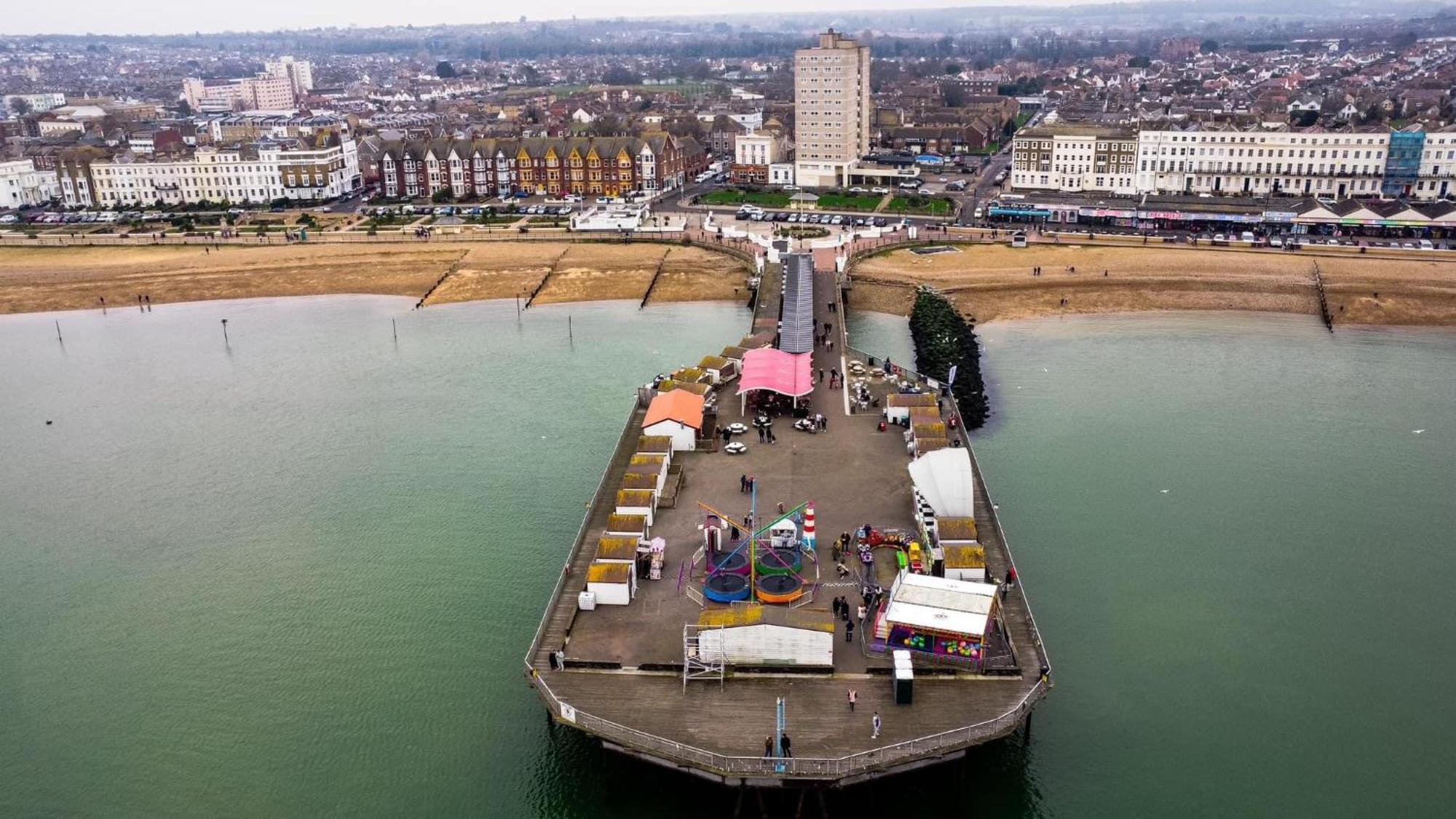 The Broadway Beach House With Hot Tub Herne Bay Zewnętrze zdjęcie